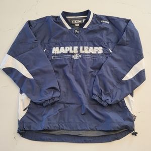 CCM Toronto Maple Leaf NHL waterproof sweatshirt - Men's size Medium